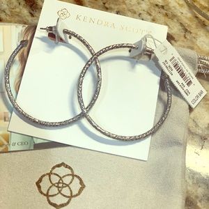 KendrA Scott Hammered Hoops